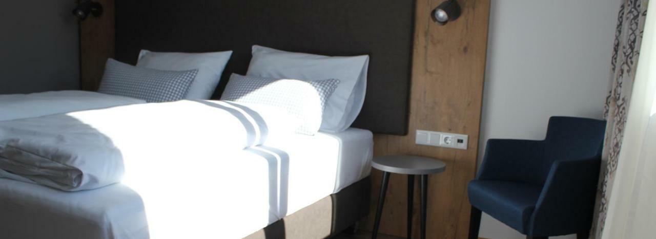Hotel Brunnthal Bagian luar foto